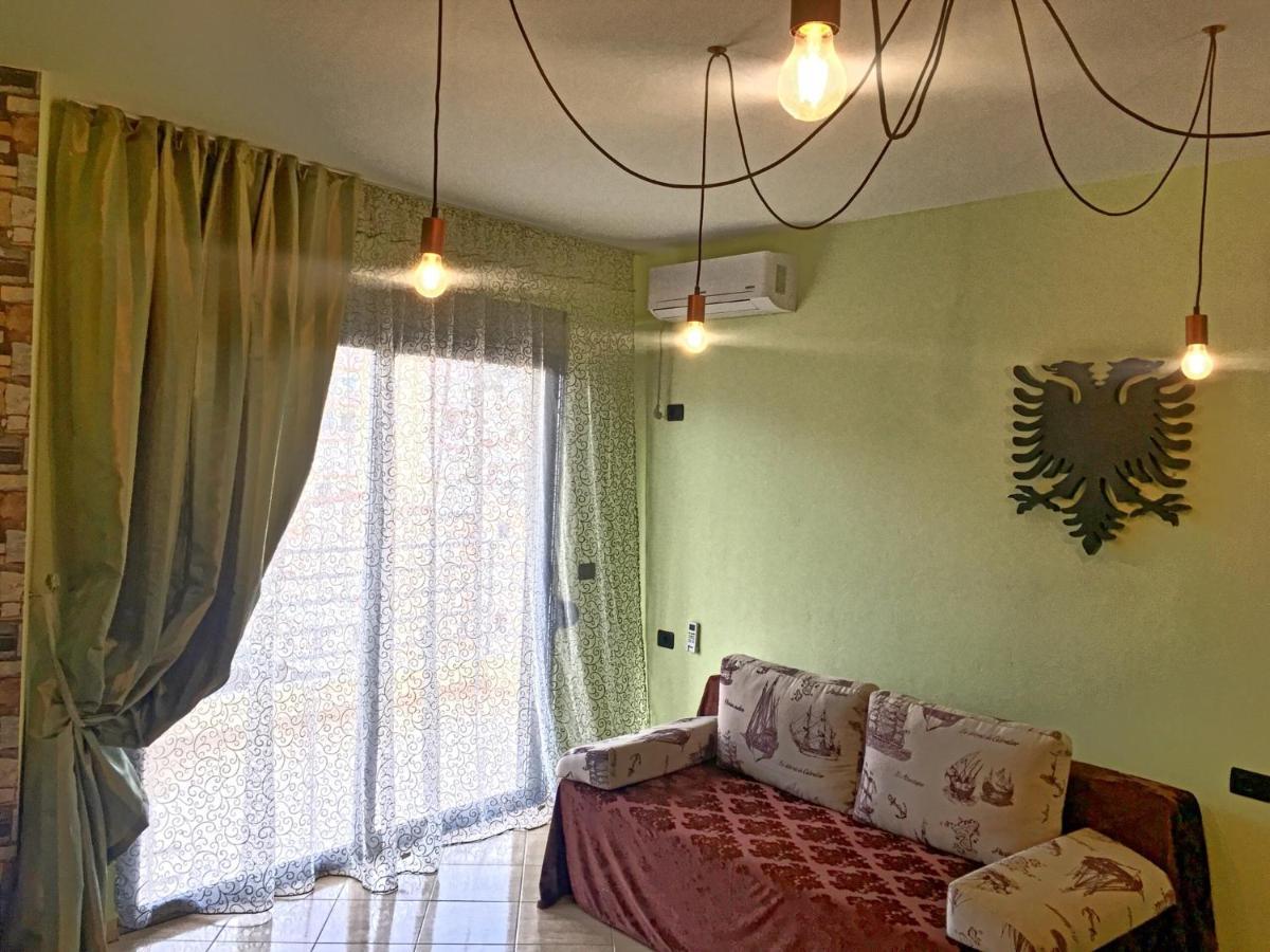 Royal Apartment Luxury Holiday For Queen And King Sarandë 外观 照片